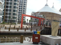 金山大道4房精裝修設(shè)備齊全2500出租